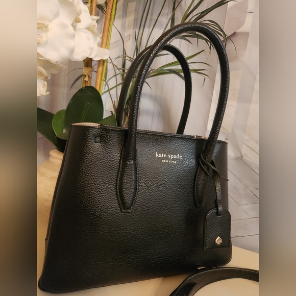kate spade Handbags - Kate Spade convertible crossbody bag In Good Preloved Condition